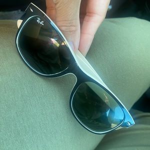 Women’s Ray-Ban Sunglasses